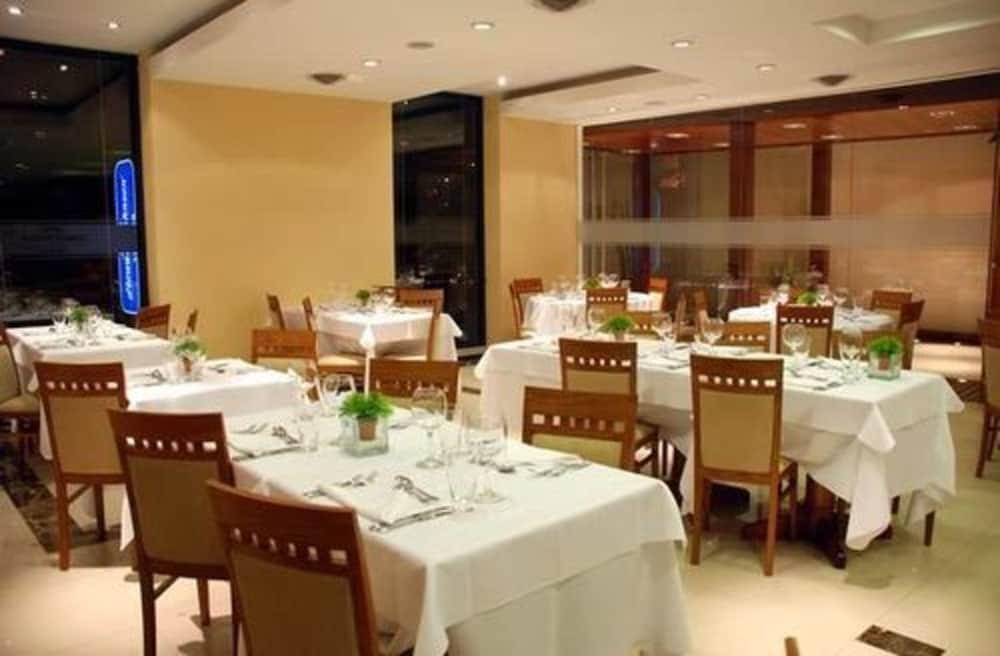 Howard Johnson Villa Maria Hotel Y Casino מראה חיצוני תמונה